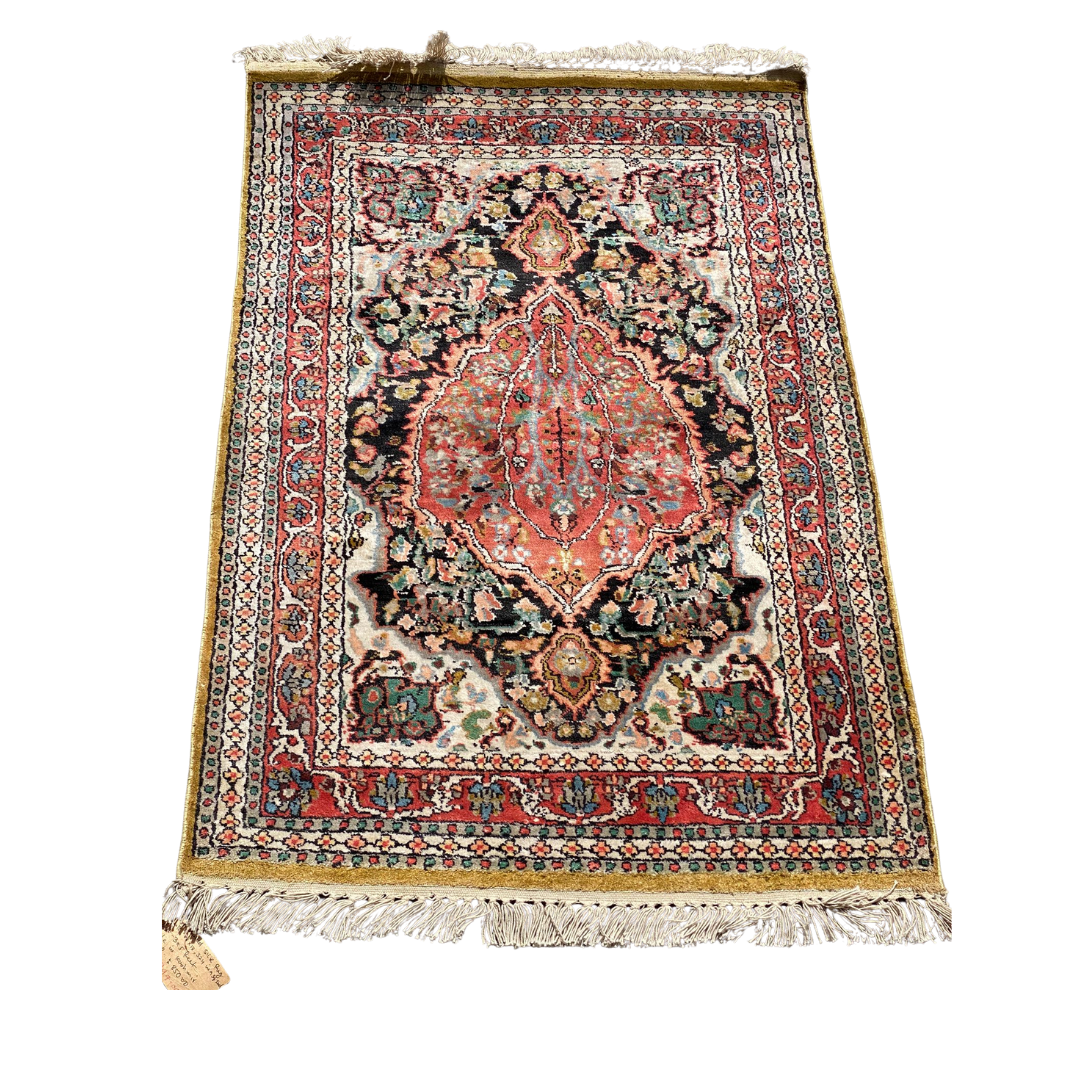 Hand knotted Silk Rug - Kirman Design