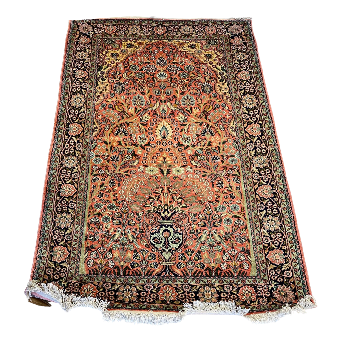 Hand knotted Silk Rug