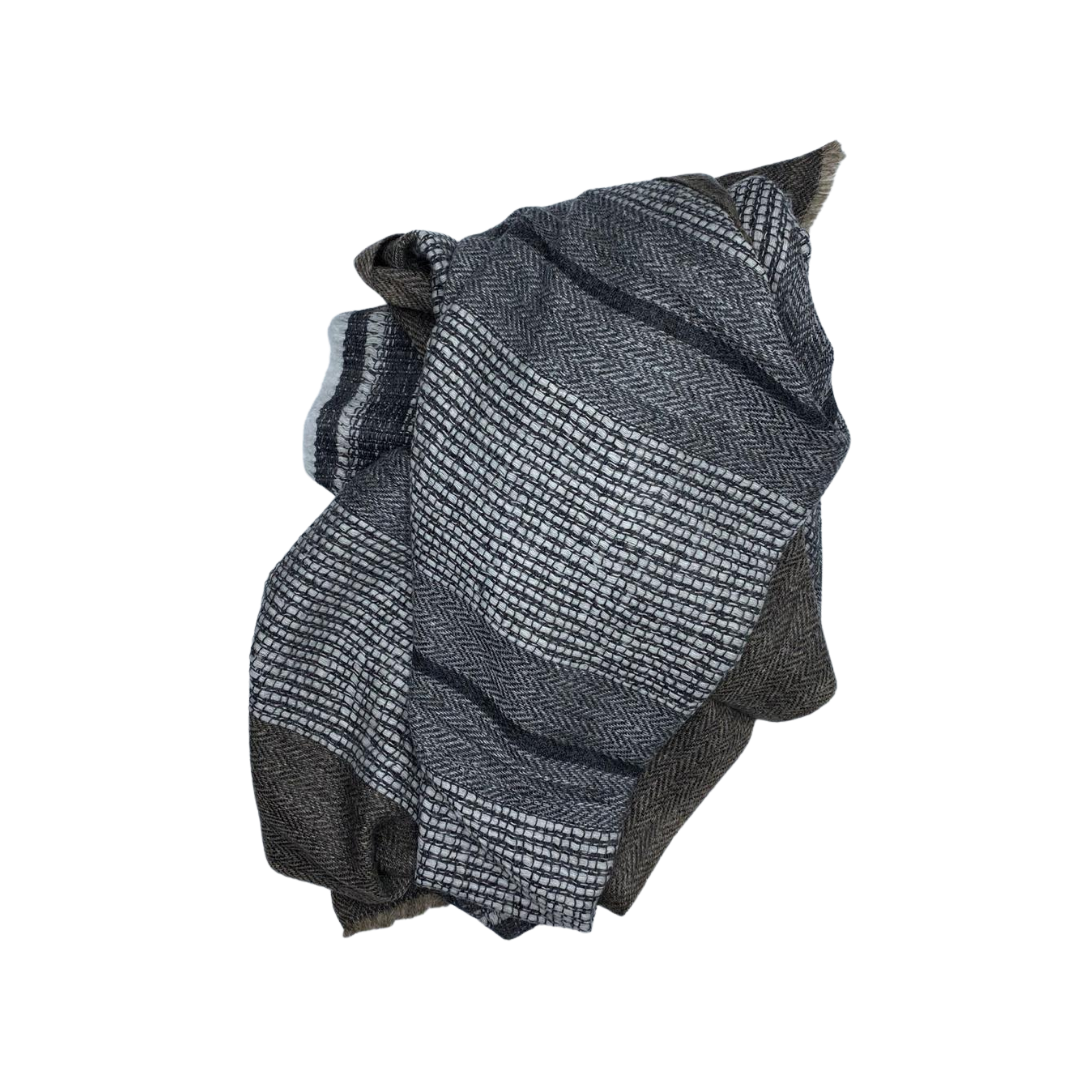 Pure Yak Wool Handwoven Scarf – Contemporary Grey Texture